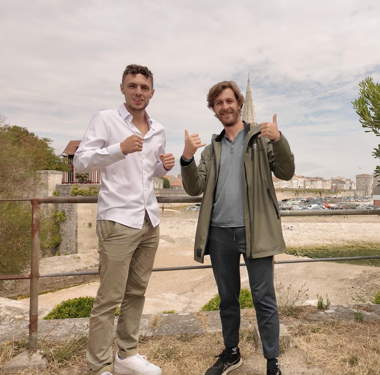 Ce soir on est à Bordeaux pour te partager comment lancer une entreprise en live sans savoir développer (feat IA 🤖)